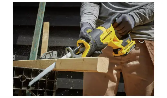 Stanley Fatmax SFMCS300D1K-GB 2Ah V20 Reciprocating Saw 18V2 Stanley Fatmax SFMCS300D1K-GB 2Ah V20 Reciprocating Saw 18V2