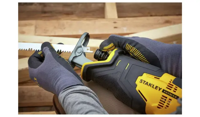 Stanley Fatmax SFMCS300D1K-GB 2Ah V20 Reciprocating Saw 18V3 Stanley Fatmax SFMCS300D1K-GB 2Ah V20 Reciprocating Saw 18V3