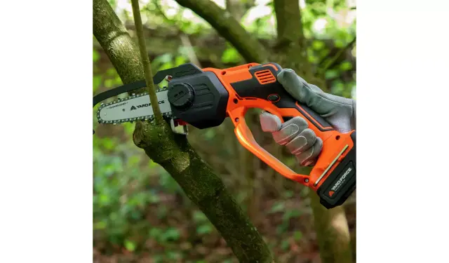 Yard Force LS C13 Cordless Saw – 20V2 Yard Force LS C13 Cordless Saw – 20V2